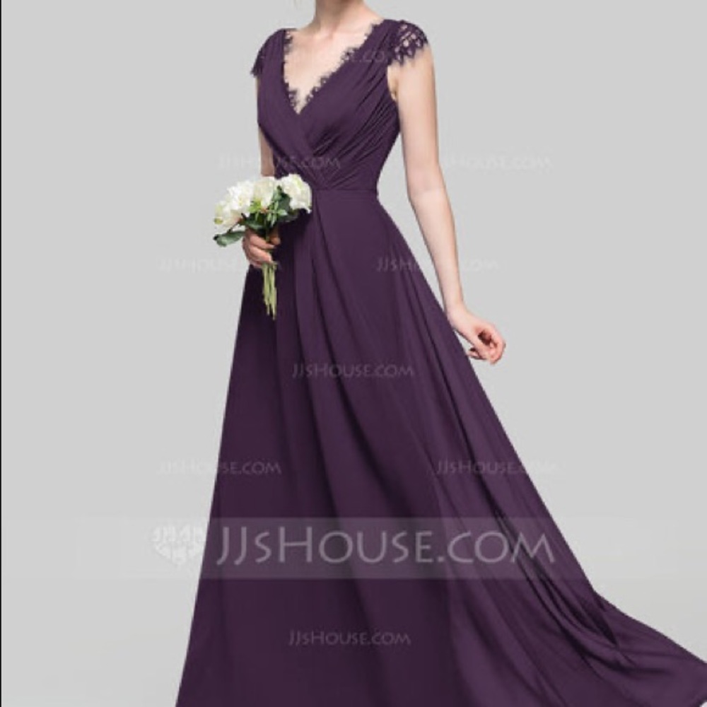 ⭐️Plum Purple JJ’s House Bridesmaid Dress⭐️
